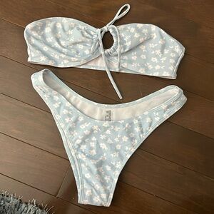 Blue and white flower bandeau bikini